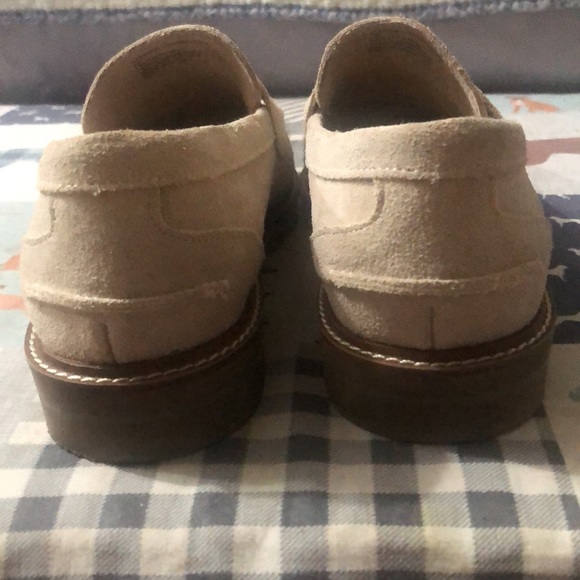 Anne Klein lug sole suede loafers.  Size 8.  Like new, only worn twice. - Picture 4 of 5